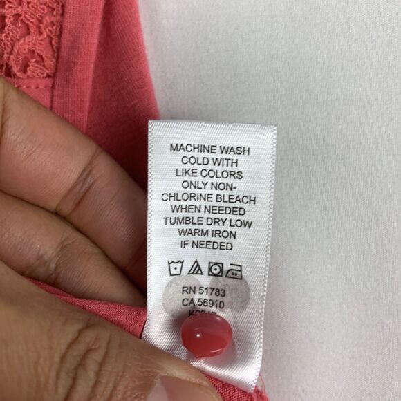 Maurices Womens Tank Top Blouse Size Medium Lace Sleeveless Keyhole Back Layered - Picture 7 of 10